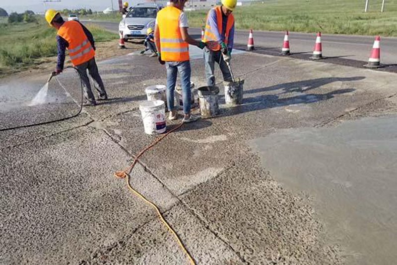 西安瑞通路桥科技有限责任公司的路桥养护集团:如何提升路桥设施安全与寿命